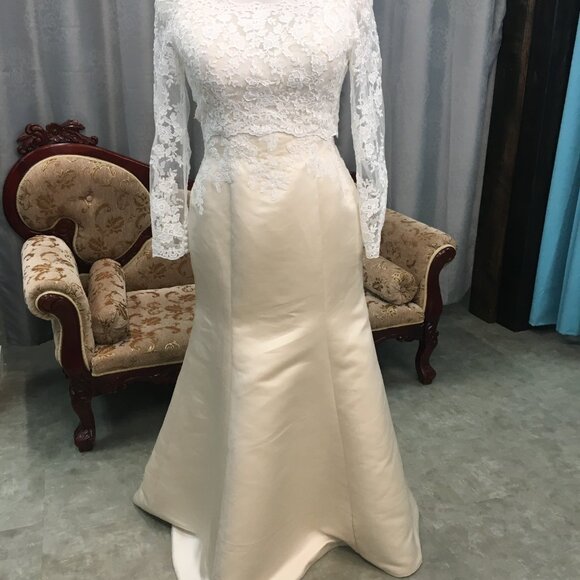 NEW Satin and Lace Wedding Dress, Ivory Mermaid Fit & Flare Sexy, Eyelash straps - Picture 10 of 10